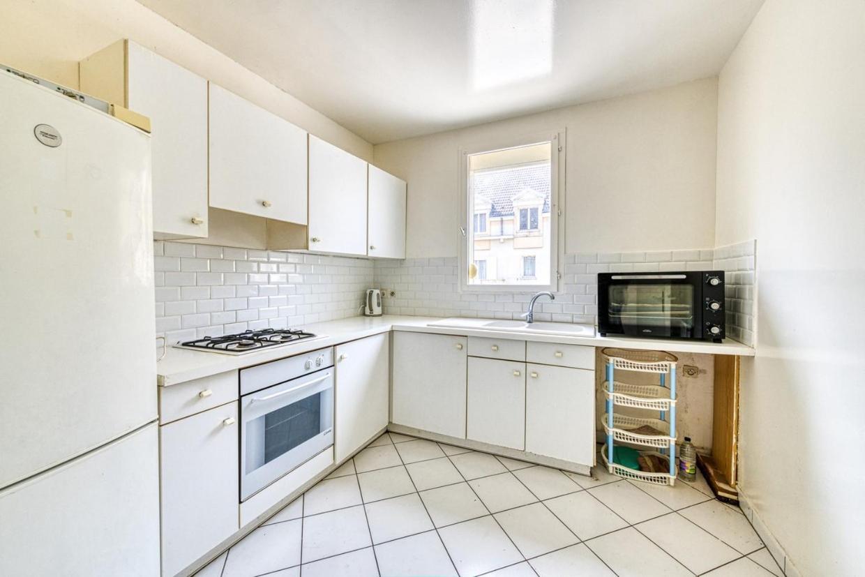 Location Chambre Double Dans Appartement - Cergy Exterior photo